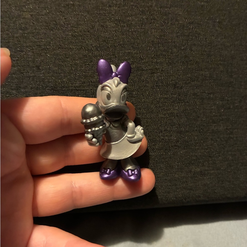 Disney 100 Year Mystery Silver Series Figure Daisy Duck with Ice Cream Cone
